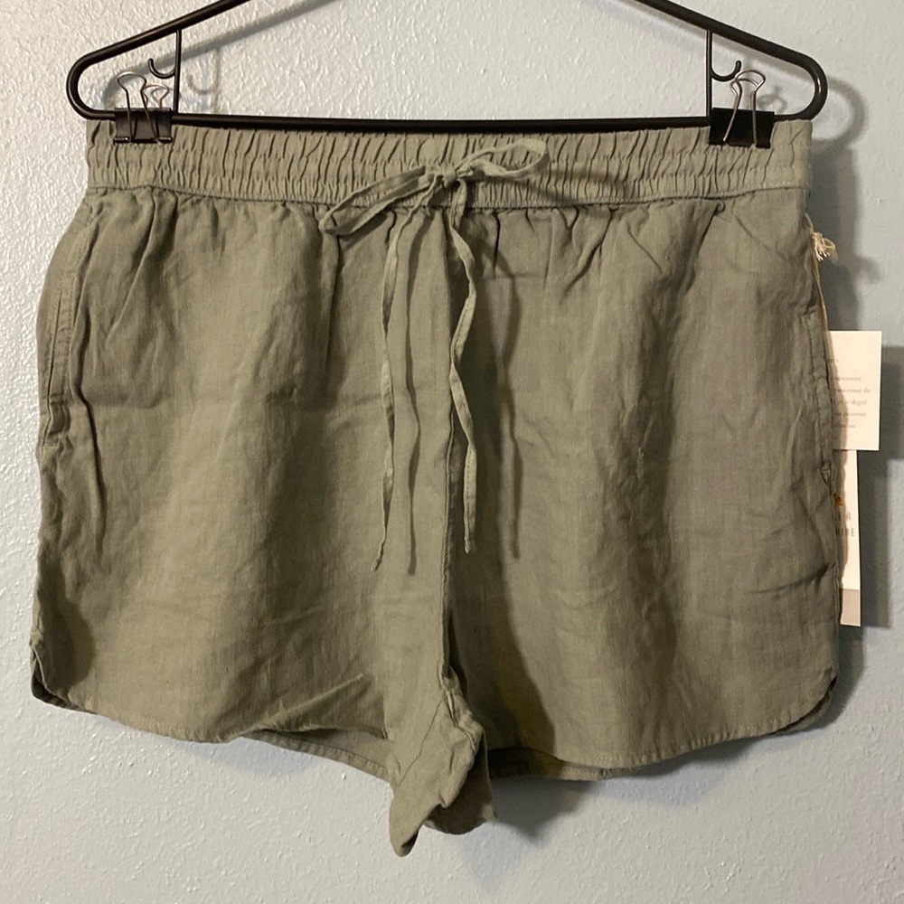 NWT C&C California 100% Linen Shorts
